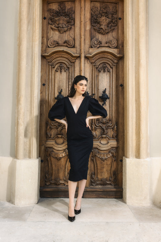 BLACK MID LENGTH DRESS