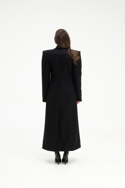 BLACK COAT IN VIRGIN WOOL AND CASHMERE